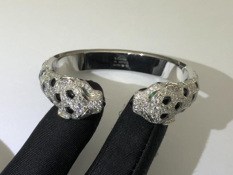 Cheetah bracelet, double-head design, pavé-set diamonds, 18K white gold