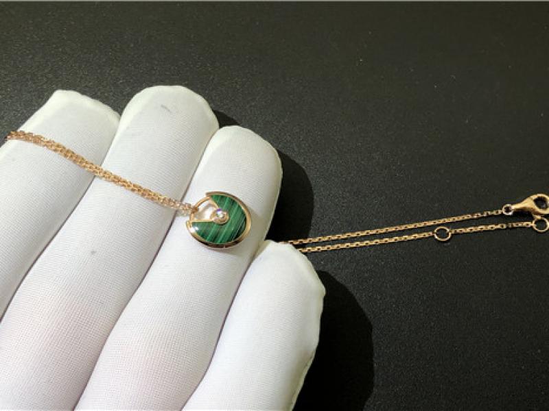 Custom Amulette de Cartier necklace, extra small 18K rose gold