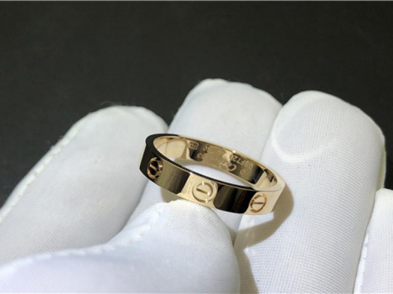 Custom LOVE Wedding ring 18K gold