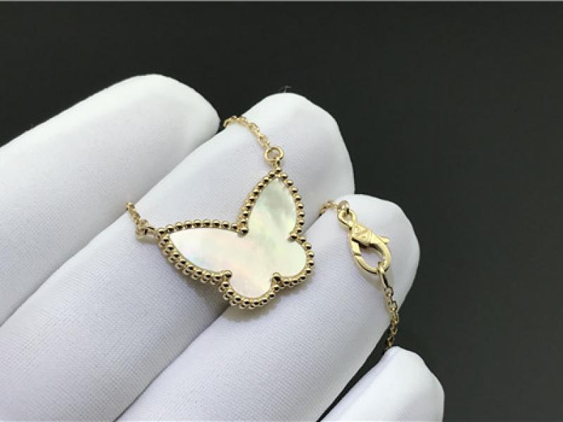 Custom Lucky Alhambra butterfly pendant-2