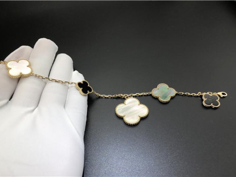 Custom Magic Alhambra bracelet, 5 pattern