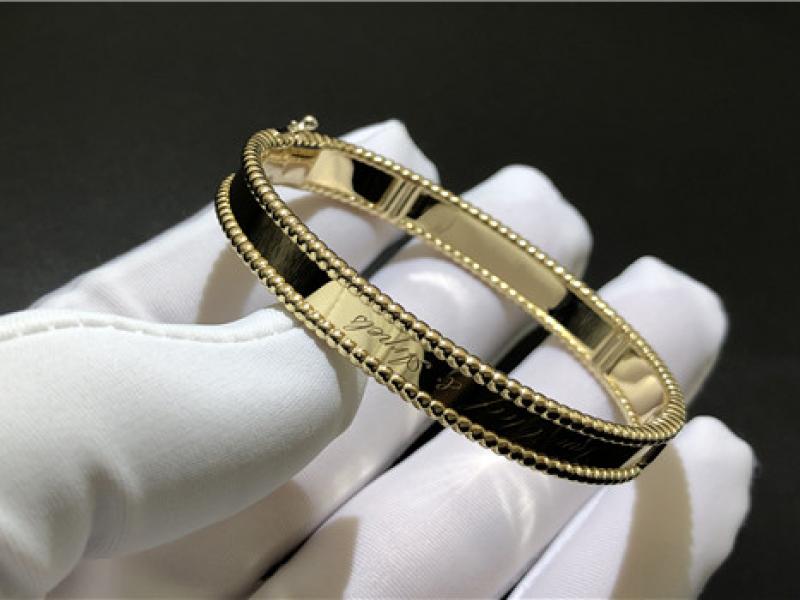 Custom Perlee Signature Bracelet, medium size Huang K gold