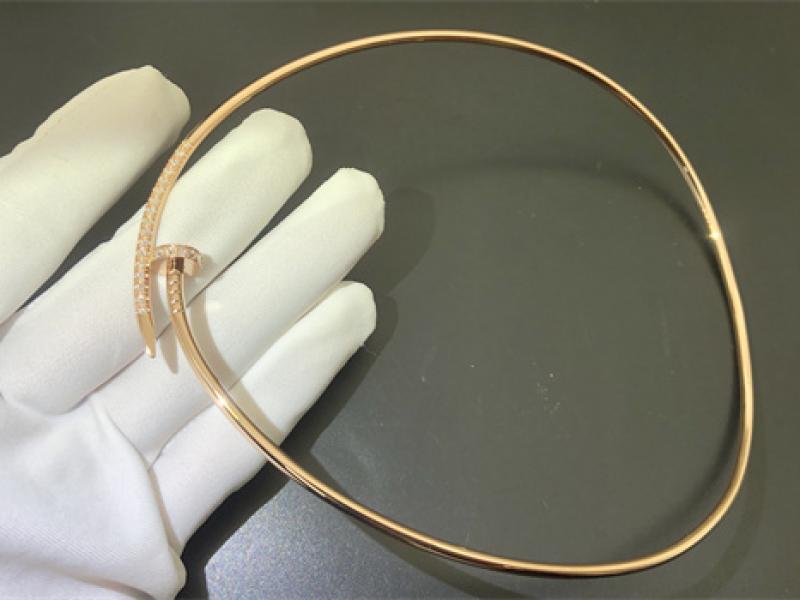 Juste un Clou Torque Necklace