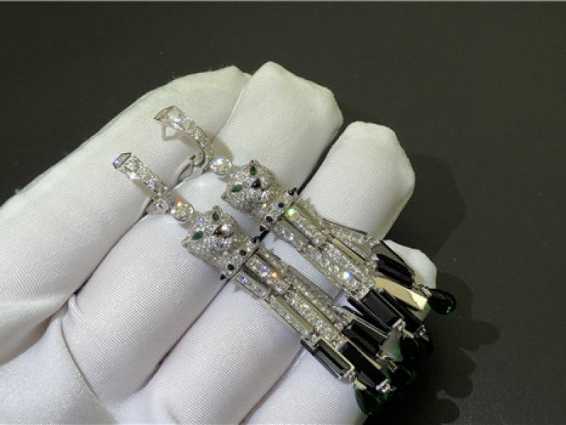 Panthere de Cartier Earrings 18K platinum