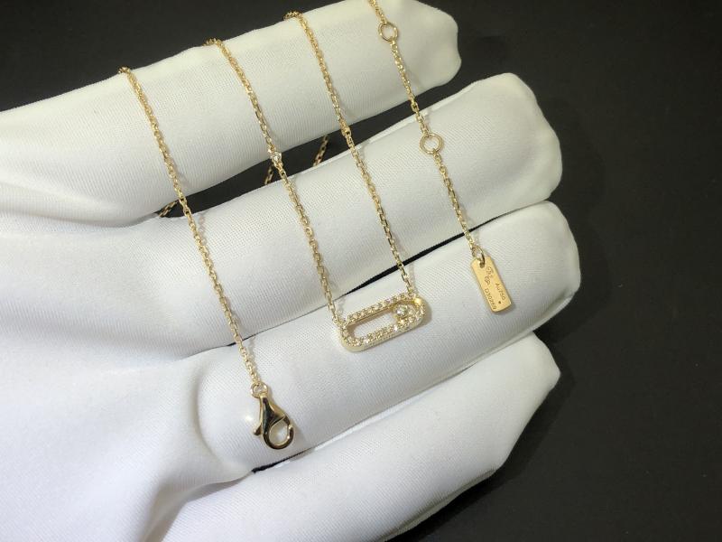 Pavé Diamonds Gold Diamond Necklace