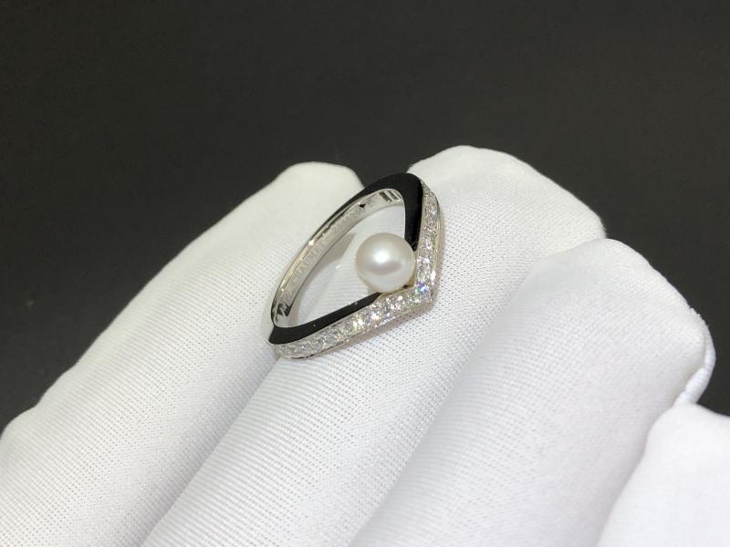 Ring Platinum, pearls, diamonds-2