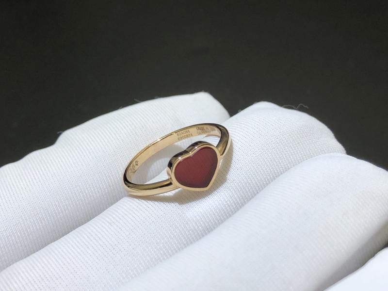 Ring, rose gold, red chalcedony